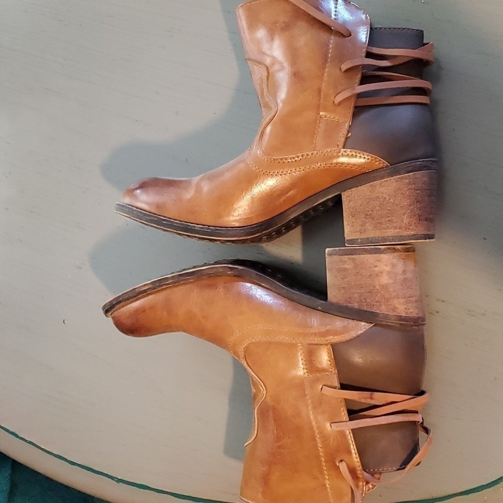 ETC!- Womens 2 toned Strappy Ankle boots Block Heel lace up back New! Sz.7 - Picture 8 of 10